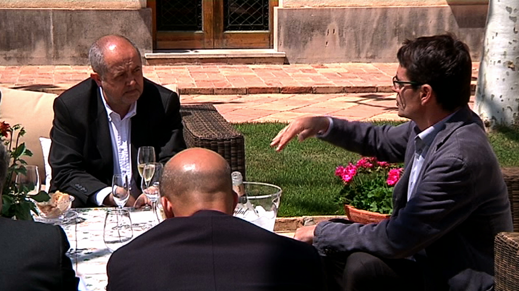 Felip Puig defensa un enoturisme lligat als productes de qualitat del Penedès com a eina de reactivació econòmica