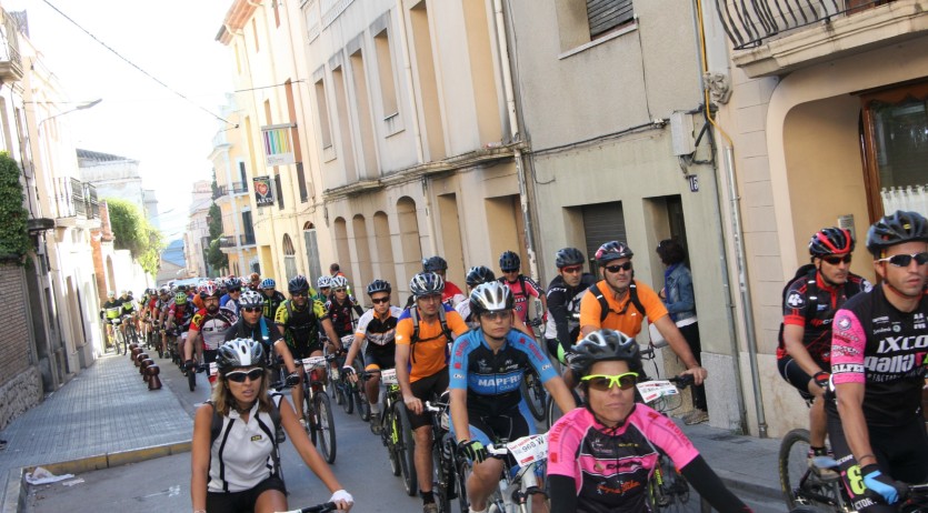 Més de 600 participants en l’Open Alpcross BTT que aquest diumenge s’ha celebrat a Sant Sadurní