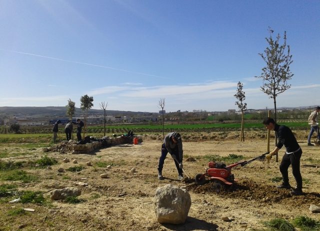 S’adecua l’espai d’inici del Camí del Vi cap a la Torre de les Aigües, a Vilafranca