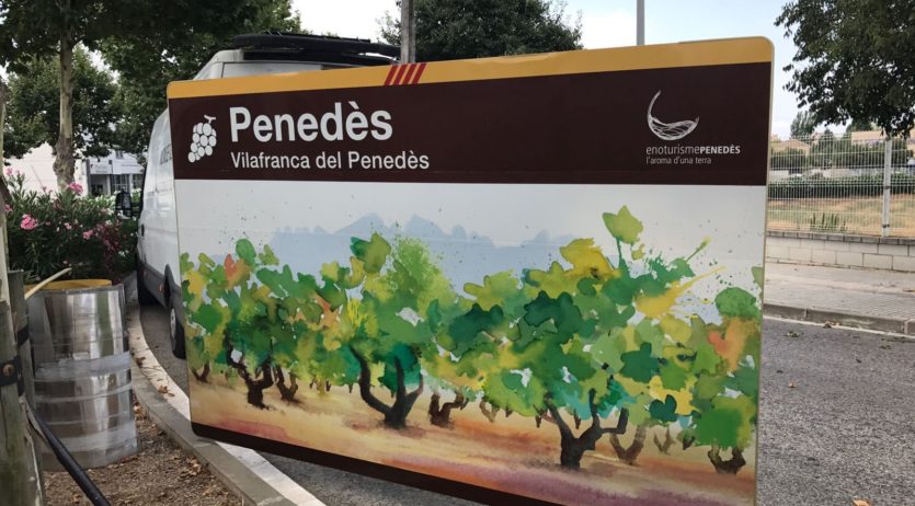 La nova senyalització enoturística substitueix els cartells de les rutes del vi i el cava