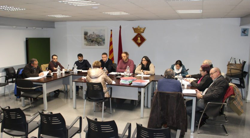 El ple de Sant Martí posa de manifest la feblesa del govern i l’enfrontament amb el PDeCAT