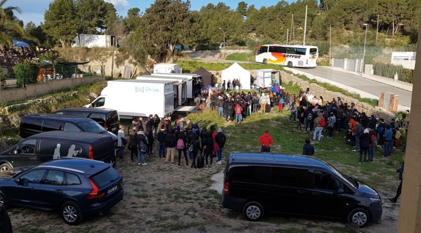 Roden un anunci de Fanta a Vilobí