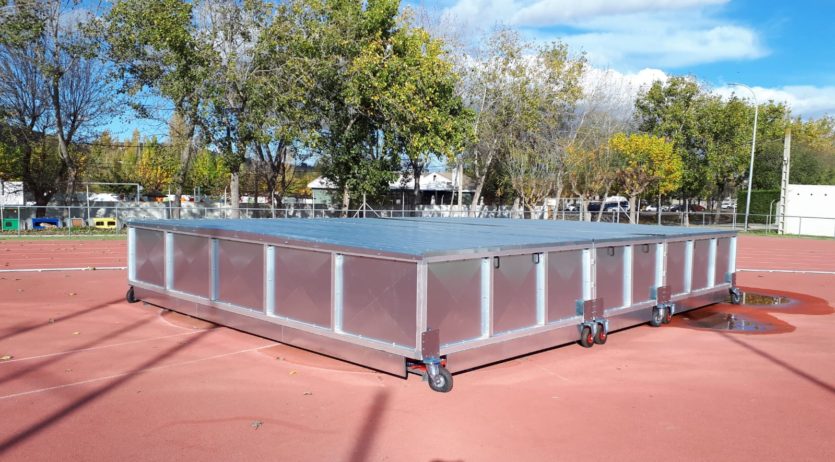 Nou equipament de salt de perxa a la pista d’atletisme de Vilafranca