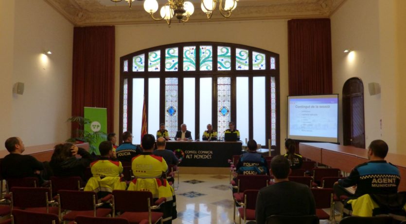 S’ha celebrat una jornada sobre la normativa del taxi a l’àrea conjunta de l’Alt Penedès