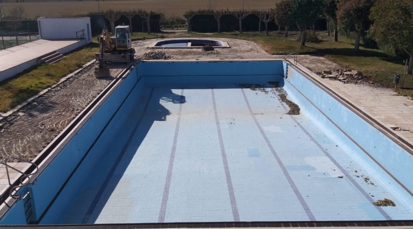 Comencen les obres de millora de la Piscina Municipal de Sant Martí