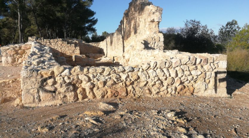 El conjunt monumental d’Olèrdola ha patit actes vandàlics els darrers dies