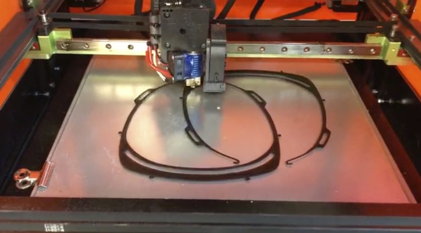 Família Torres col·labora en la fabricació de material sanitari amb impressió 3D