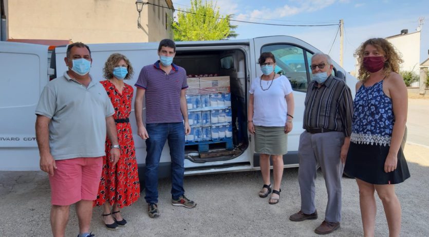 L’Entesa de la Granada dóna més de 1.000 euros amb aliments a Càritas
