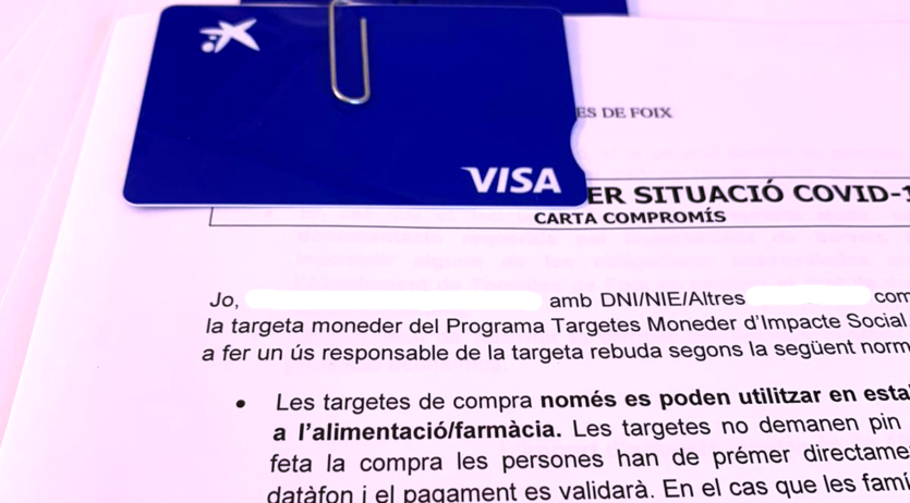 Torrelles reparteix targetes moneder d’impacte social a una desena de famílies vulnerables