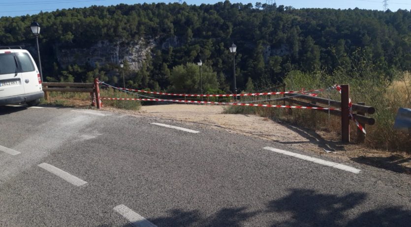 Sant Martí tanca l’aparcament del castell per evitar les trobades nocturnes en aquest espai