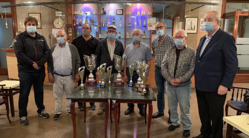 La pandèmia no ha impedit celebrar el tram final dels certàmens socials de dòmino del Casino