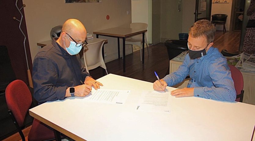 El Casal i Entrem signen un conveni per a la inclusió laboral