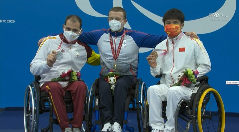 Toni Ponce s’emporta una nova medalla de plata