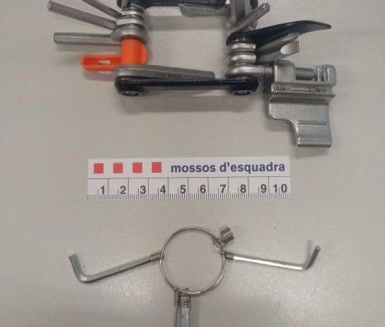 Detenen in fraganti un home per robar en un organisme oficial estatal a Vilafranca