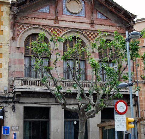 L’Agrícol celebra la Diada de Sant Jordi amb una matinal de llibres, música i portes obertes