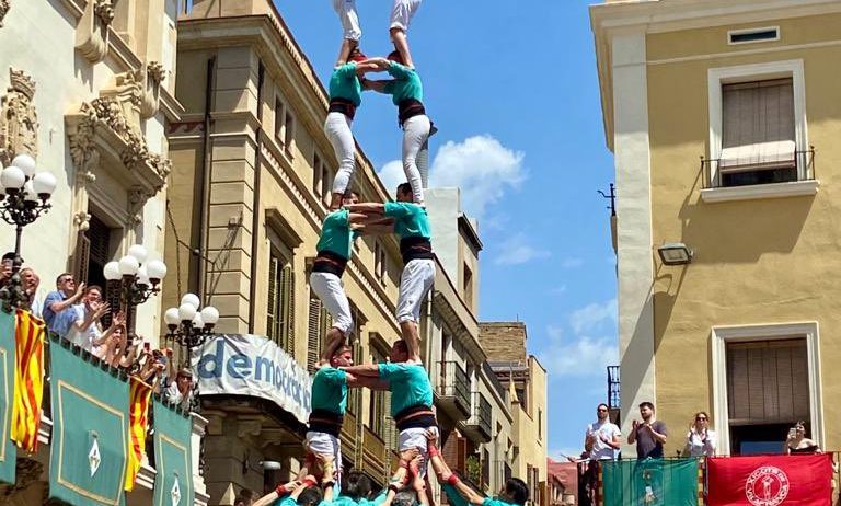5d8 i pilar de 7f dels Verds i 4de7a dels Xicots, grans castells a la Diada de Fires
