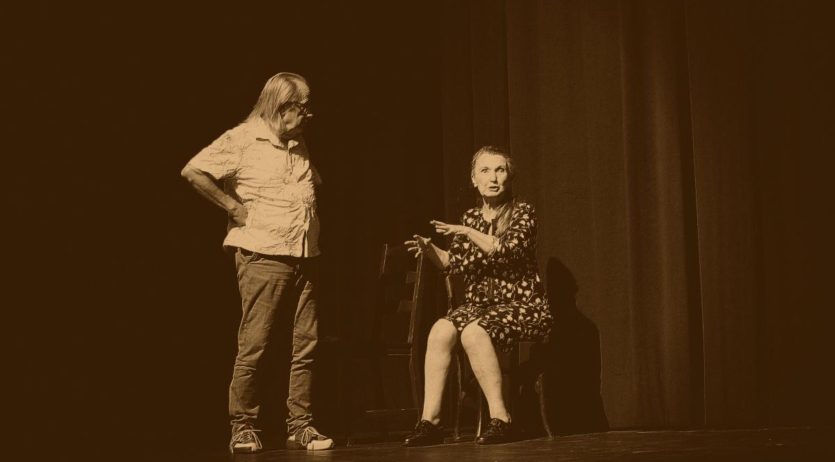 L’espectacle ‘Cadires’ tanca la temporada de teatre divendres al claustre dels Trinitaris