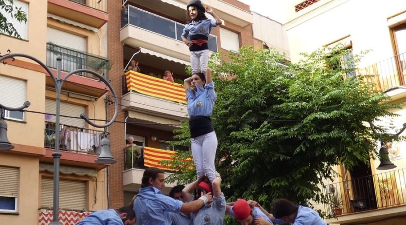 La Jove de Vilafranca fa castells de 6 en la seva actuació al Serrallo