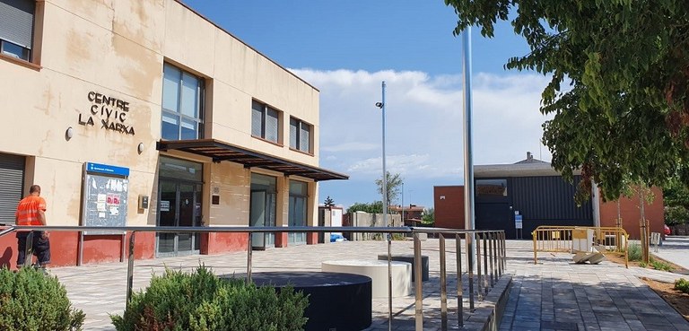 Les obres de reurbanització de la plaça del consultori mèdic de Moja ja estan enllestides