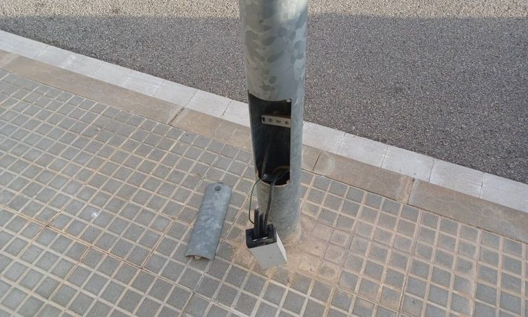 Els Mossos investiguen el robatori de cablejat de coure en l’enllumenat de Sant Pere Molanta