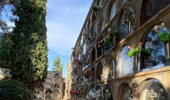 El cementiri de Vilafranca romandrà obert en horari de dilluns a dissabte de 9 a 18h