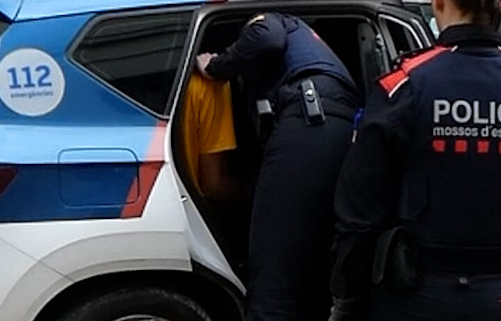 Detenen quatre persones d’un grup criminal dedicat als robatoris amb força en domicilis