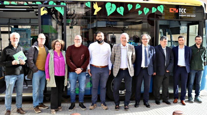 El bus urbà de Sant Sadurní incorpora tecnologia híbrida amb un motor elèctric