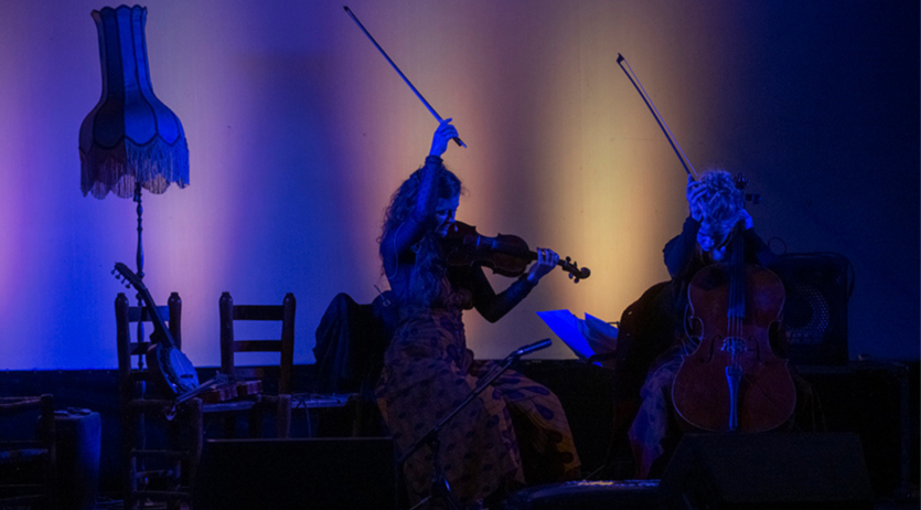 Les Escarteen Sisters presenten el seu segon disc, ‘Caure sostingut’