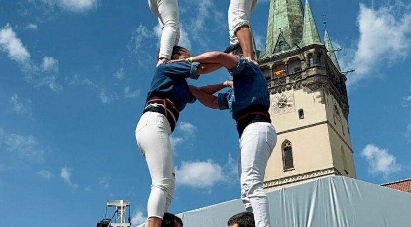 Els Castellers de Mediona van participar al 36è Aplec Internacional de cultura catalana