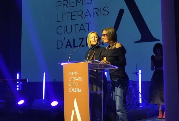 Anna Mongay i Sheila Blázquez, Premi Enric Solbes d’Àlbum Il·lustrat per l’obra ‘La fila’