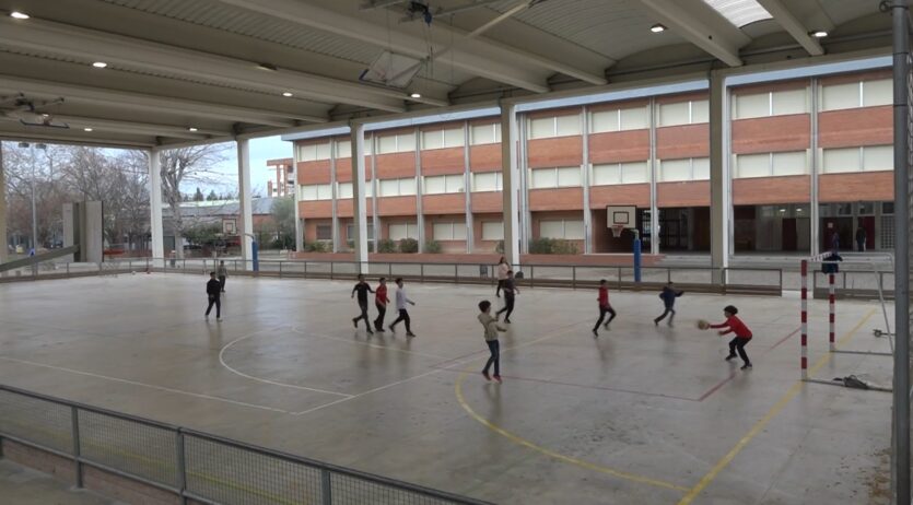 Vilafranca torna a obrir «de bat a bat» patis i equipaments esportius per setmana santa
