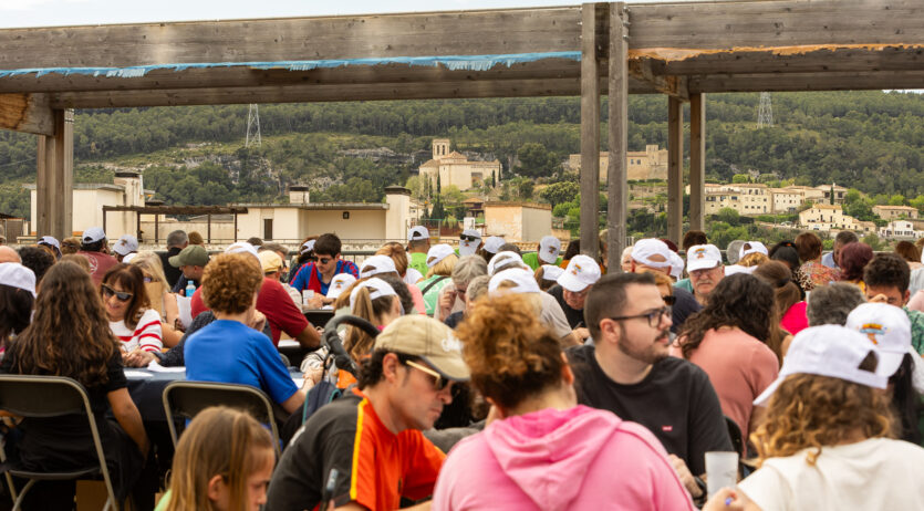 Sant Martí Sarroca estableix un rècord estatal: el dictat més multitudinari