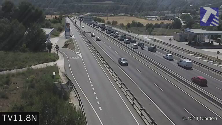 Cues a la C-15 per un carril tallat a causa d’un accident entre Olèrdola i Canyelles